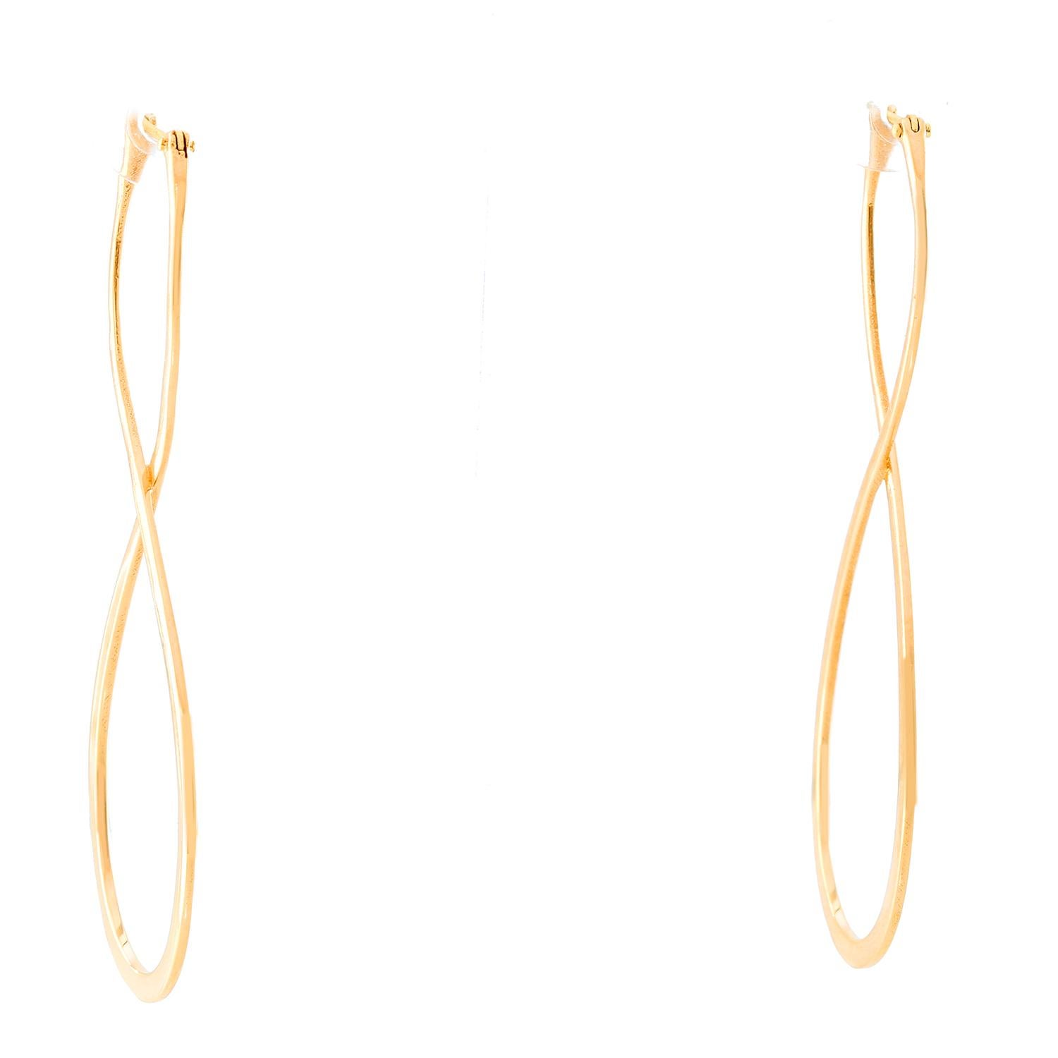 Women's 18 Karat Yellow Gold Long Earrings For Sale