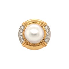 18 Karat Yellow Gold, Mabe Pearl and Diamond Ring