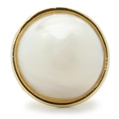 18 Karat Yellow Gold Mabe Pearl Ring