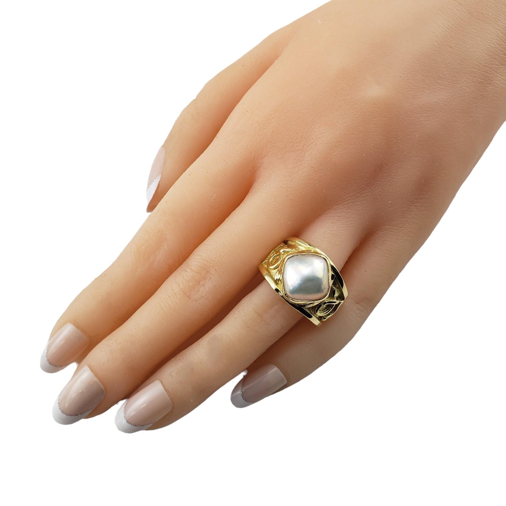 18 Karat Yellow Gold Mabe Pearl Ring Size 7.5 #15882 For Sale 3
