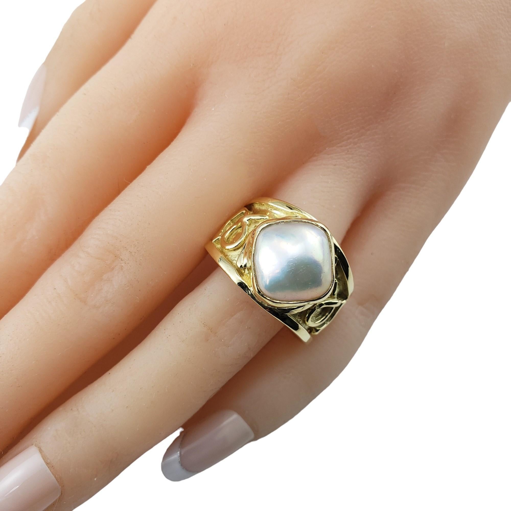 18 Karat Yellow Gold Mabe Pearl Ring Size 7.5 #15882 For Sale 4