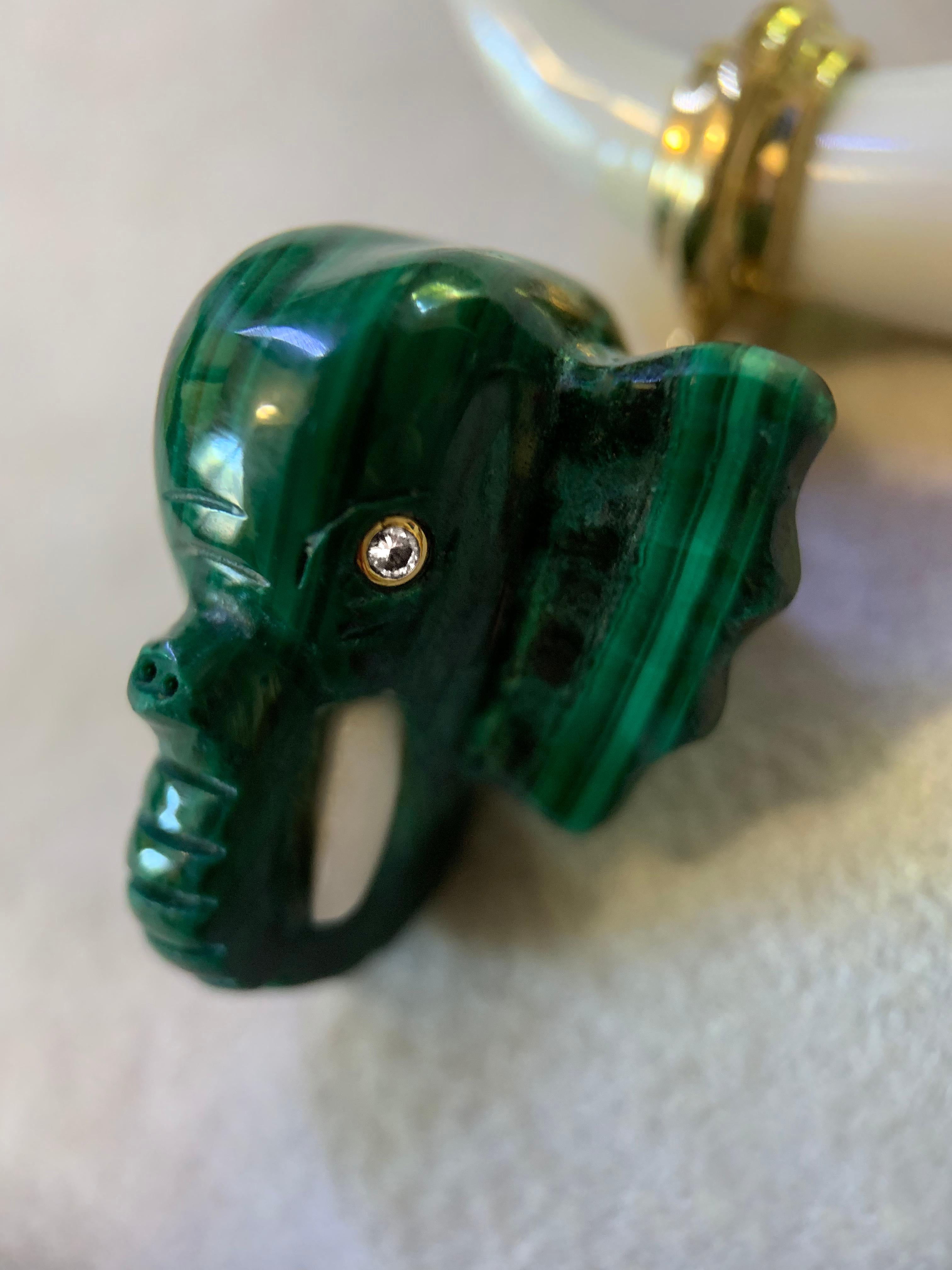 Brilliant Cut 18 Karat Yellow Gold Malachite Elephant Heads White Diamonds Cufflinks