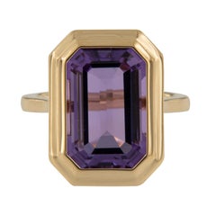 Anillo de amatista de oro amarillo de 18 quilates "Colección Manhattan" de 6,70 quilates de Goshwara