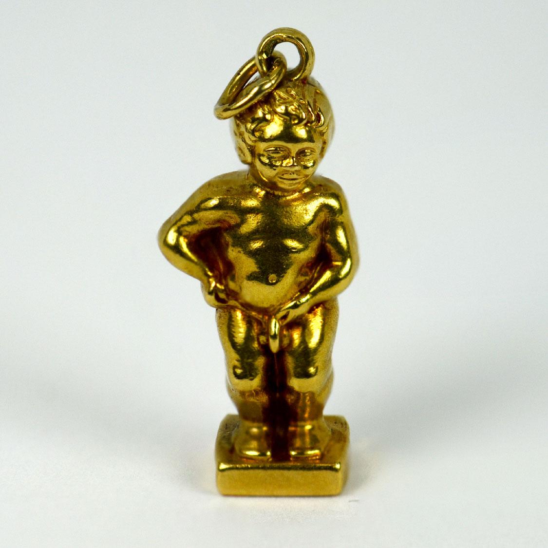 18 Karat Gelbgold Manneken Pis Charm-Anhänger im Zustand „Gut“ in London, GB