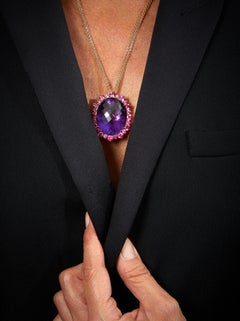 18 Karat Yellow Gold Pendant Necklace with 49.13 Carat Amethyst and Spinels
