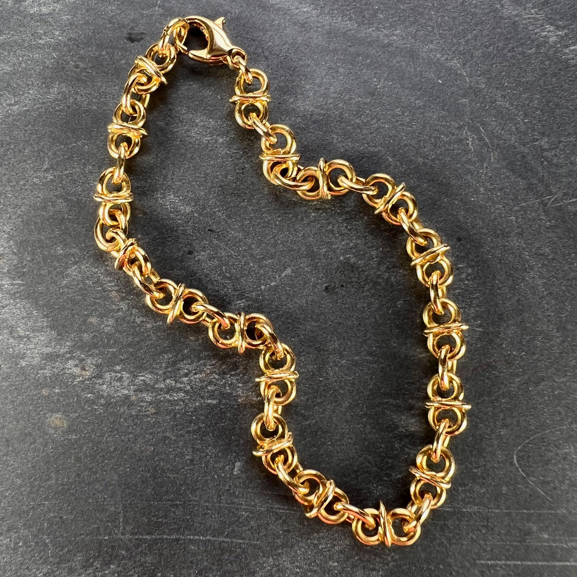 Women's or Men's 18 Karat Yellow Gold Mariner Chain Link Bracelet For Sale