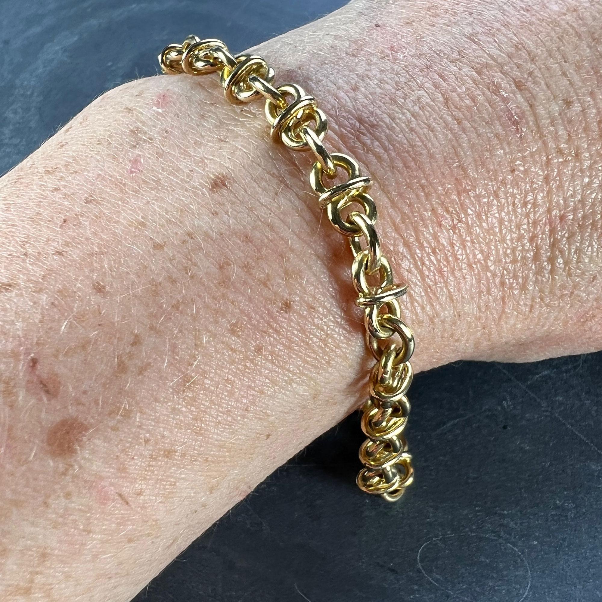 18 Karat Yellow Gold Mariner Chain Link Bracelet For Sale 3