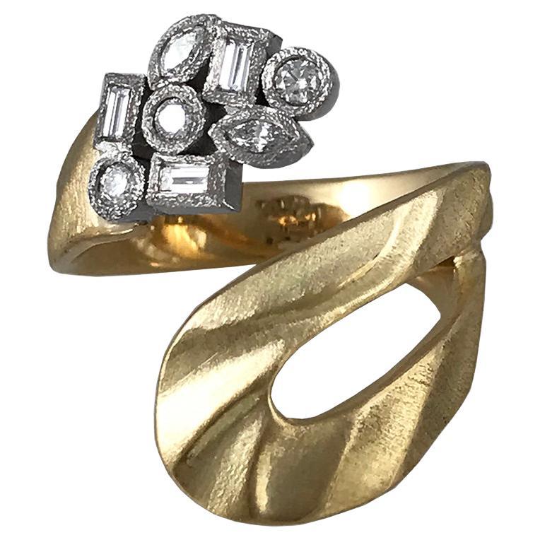 Im Angebot: 18 Karat Gelbgold Marlene-Ring mit Diamanten von K.Mita ()