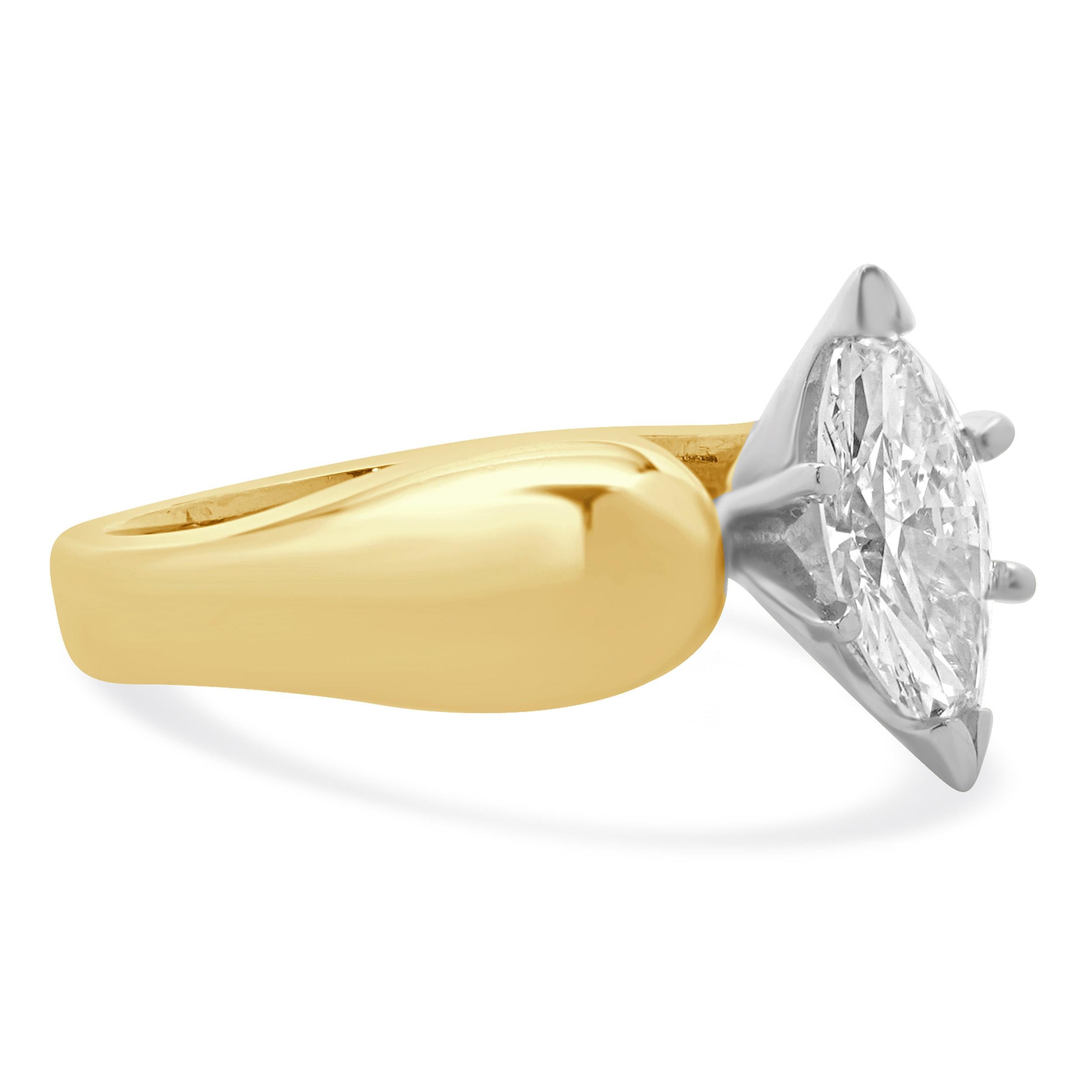 18 Karat Yellow Gold Marquise Cut Diamond Engagement Ring In Excellent Condition For Sale In Scottsdale, AZ