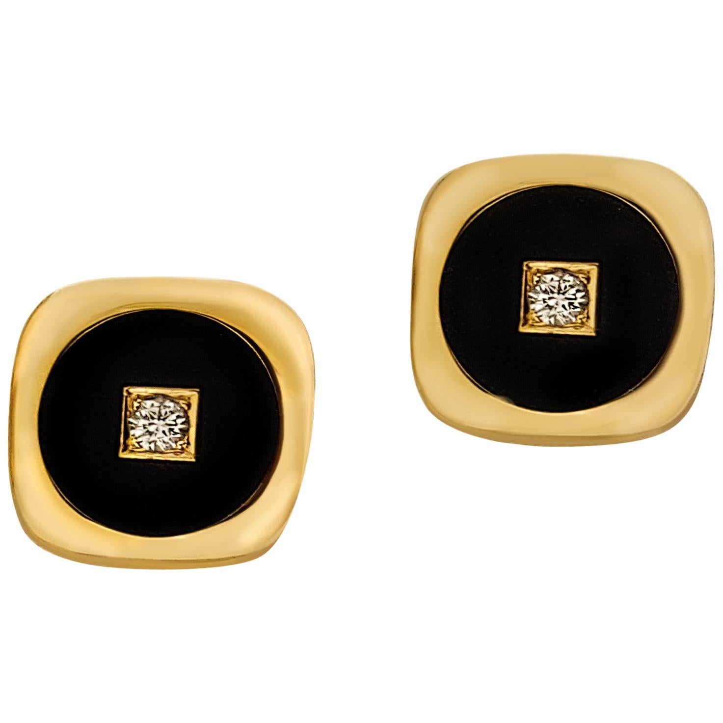 18 Karat Yellow Gold Matte Black Onyx and Diamond Rounded Square Cufflinks