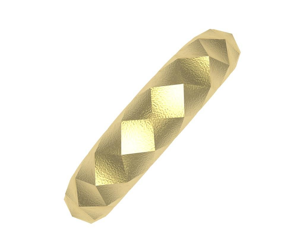 En vente :  Alliance en or jaune 18 carats avec losanges mats 2