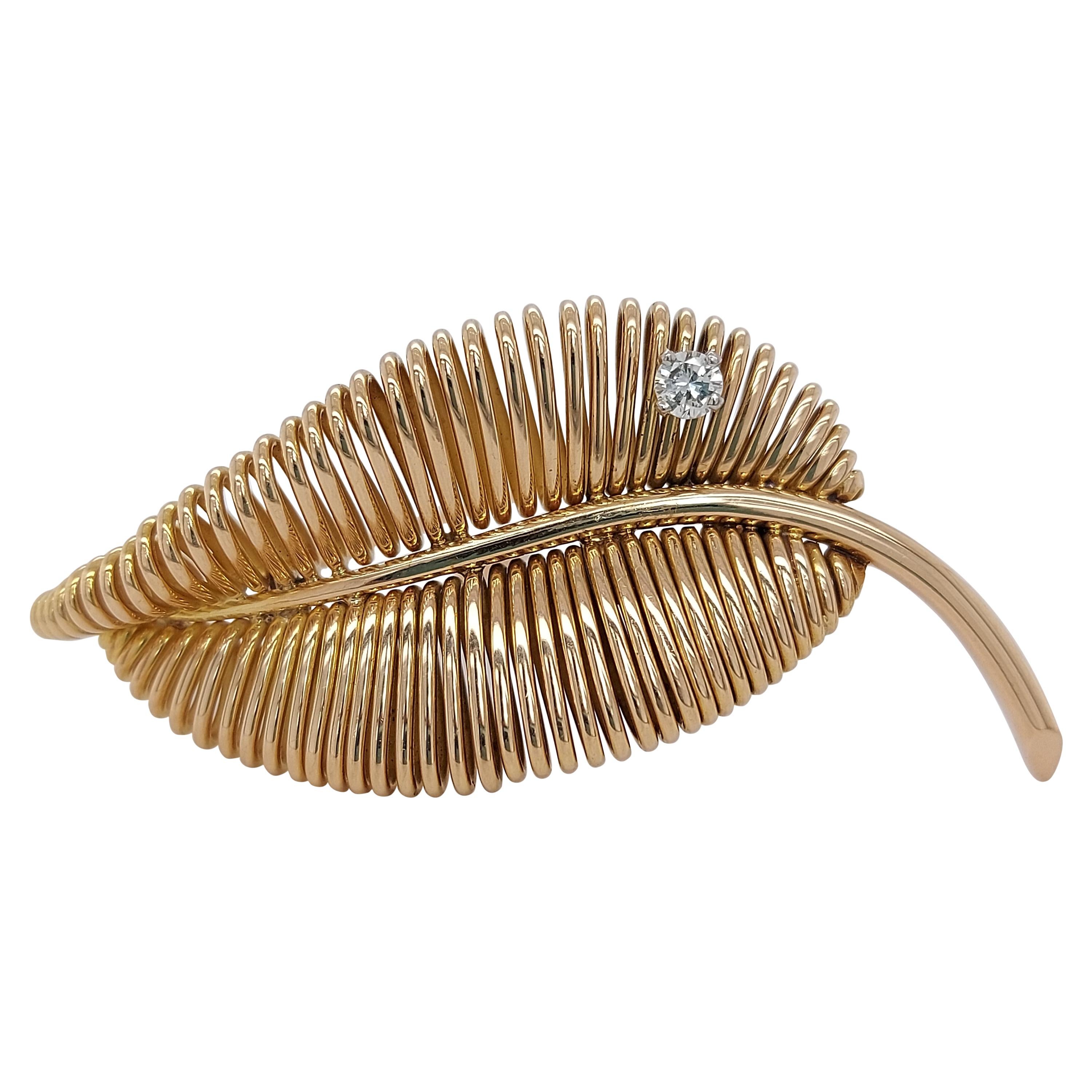 18 Karat Yellow Gold Mauboussin Paris Leaf Pin / Brooch from the 1940