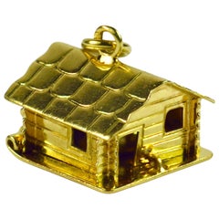 18 Karat Yellow Gold Mechanical House Cooking Pot Charm Pendant