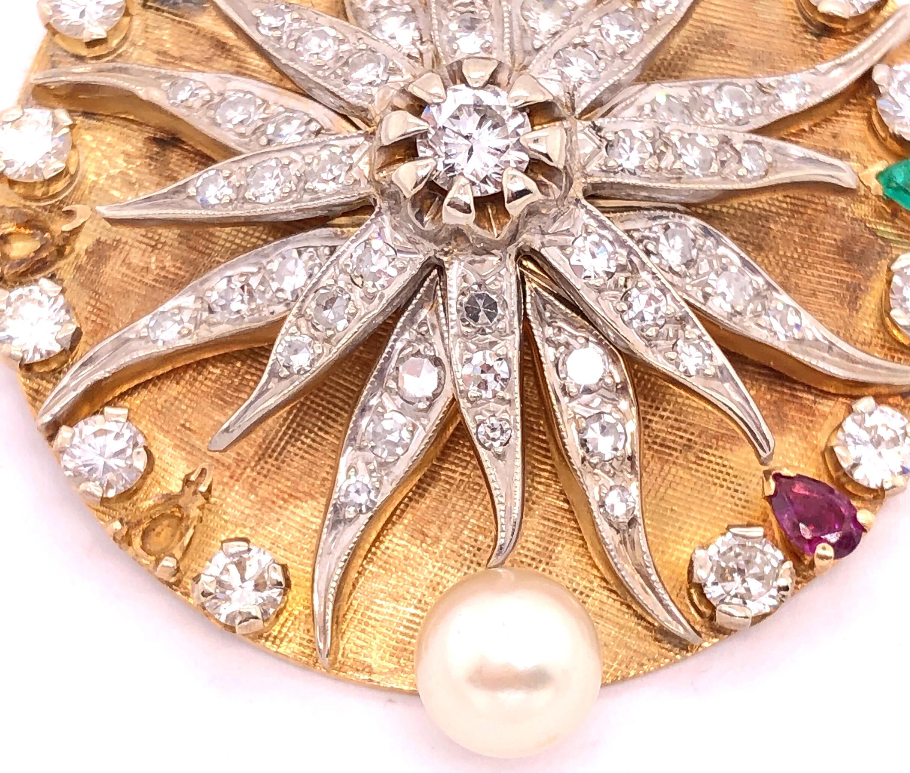 Collier pendentif de style médaillon en or jaune 18 carats avec diamants et perles en vente 4