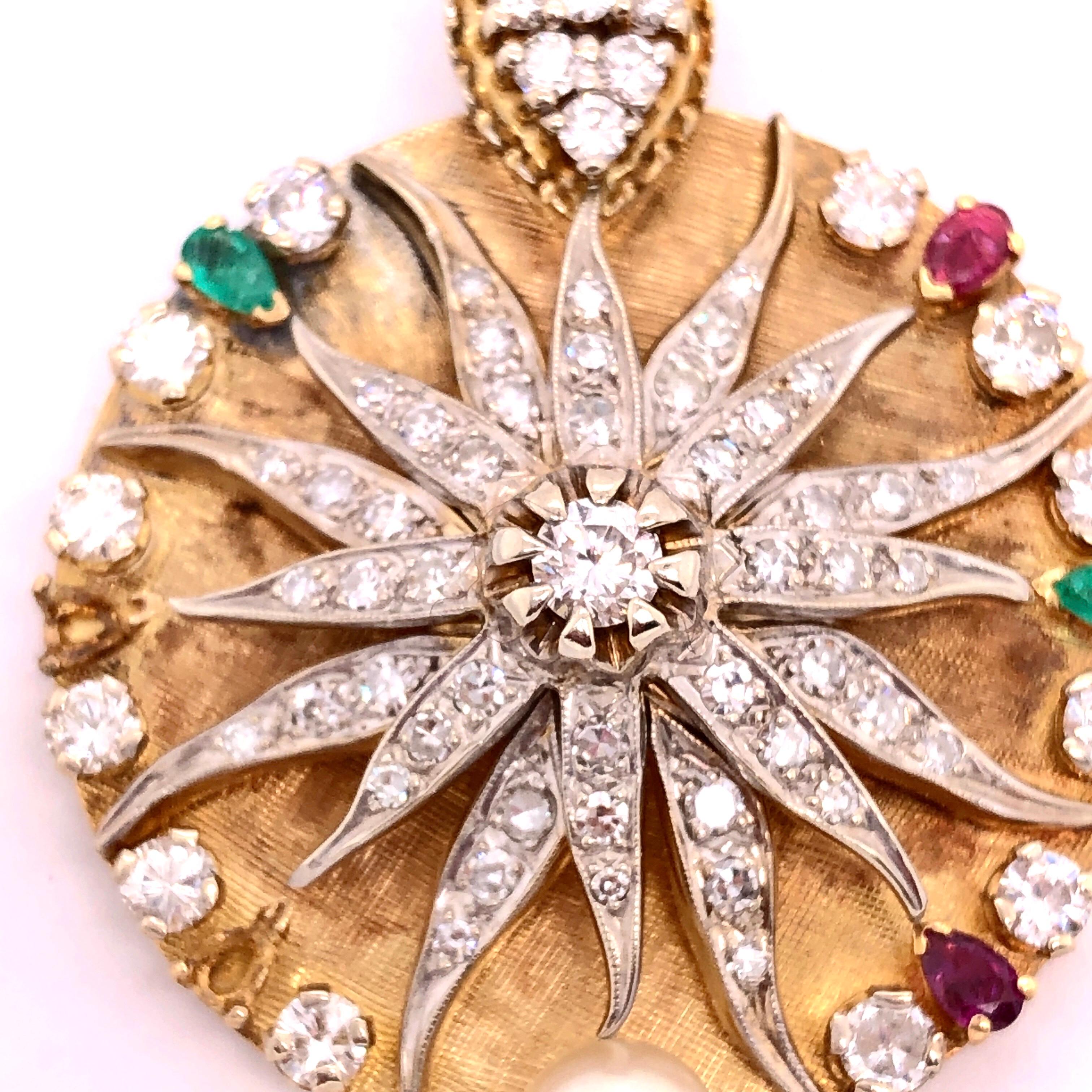Victorien Collier pendentif de style médaillon en or jaune 18 carats avec diamants et perles en vente