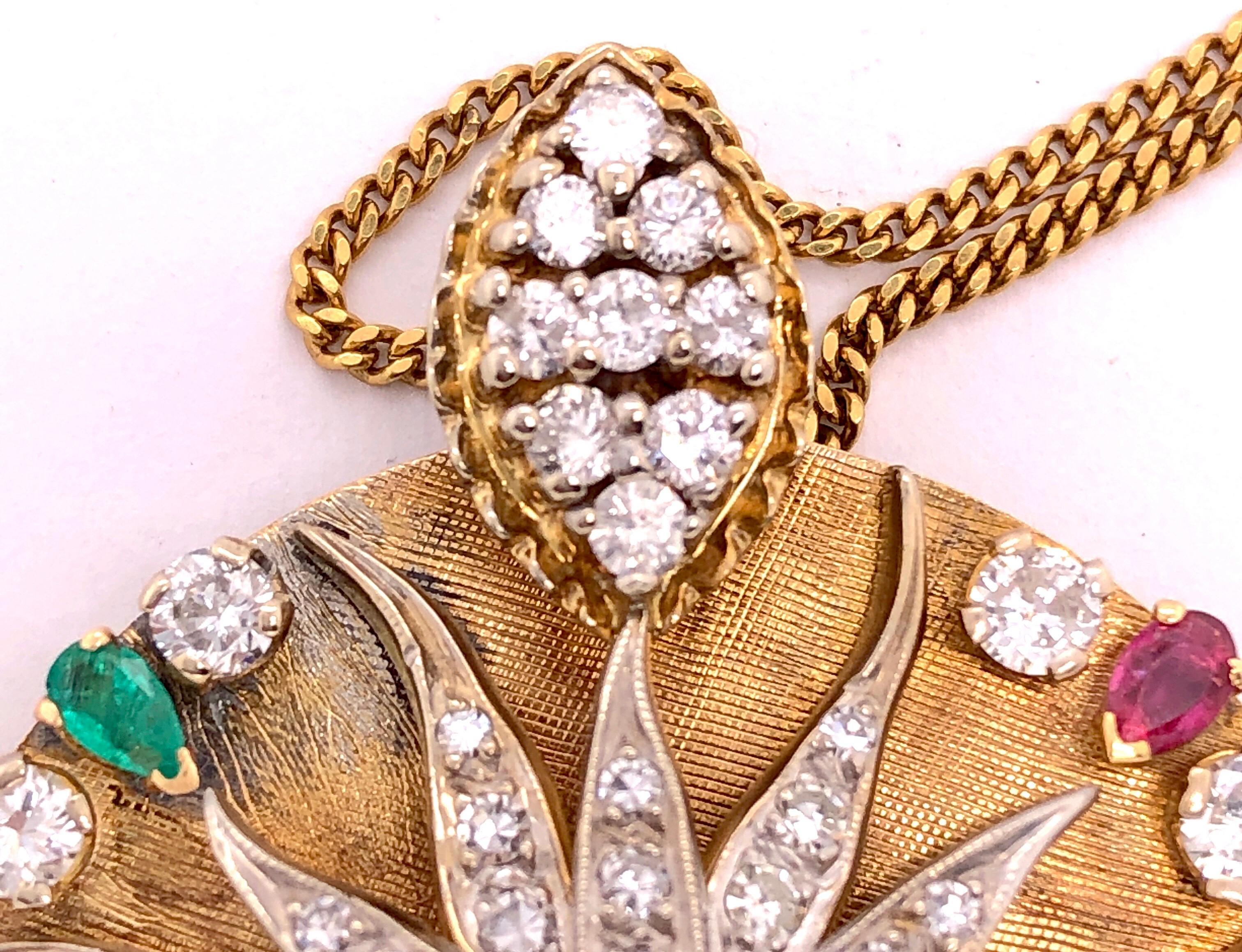 Collier pendentif de style médaillon en or jaune 18 carats avec diamants et perles en vente 3
