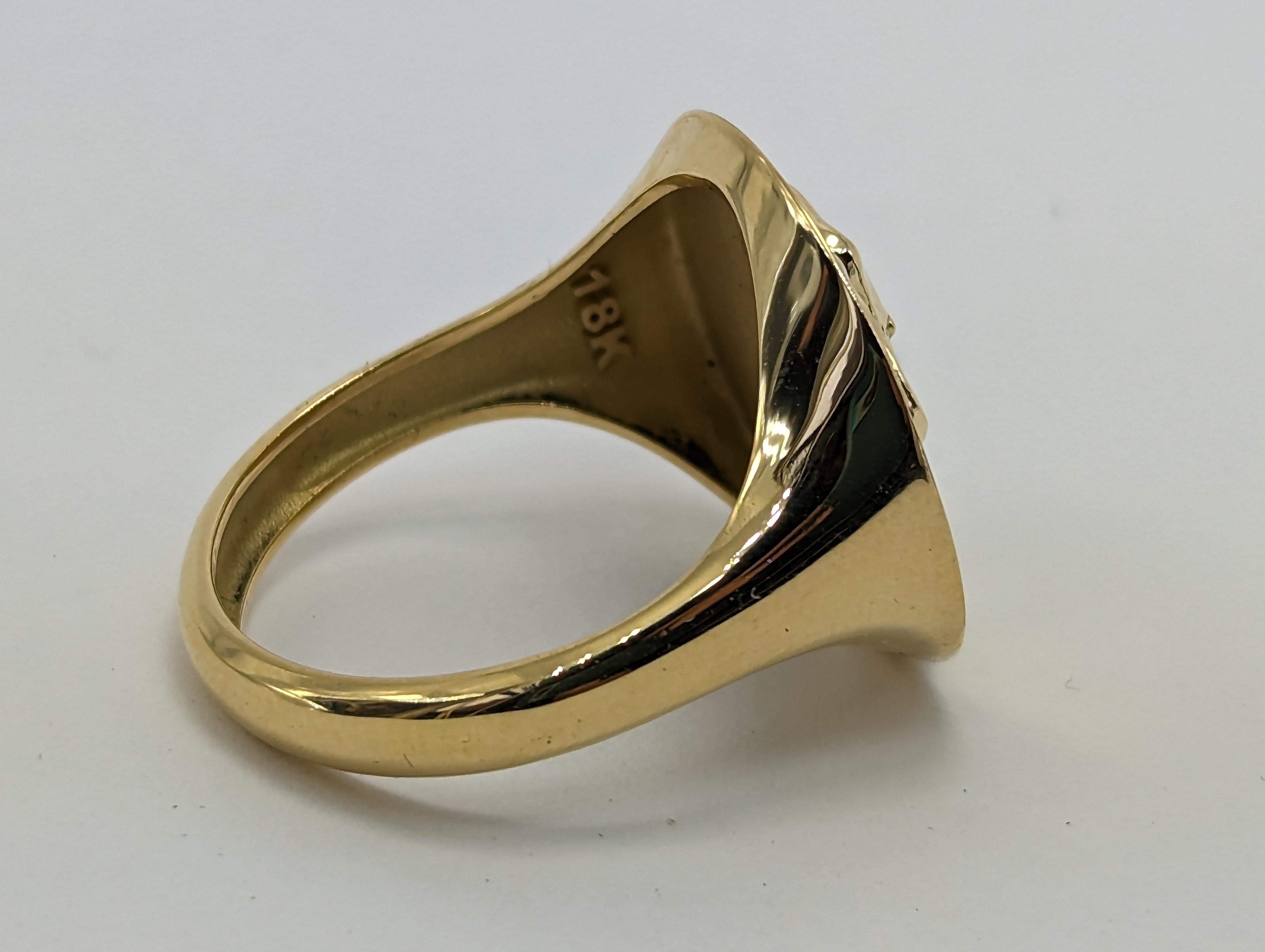 For Sale:  18 Karat Yellow Gold Men's Elephant 2 Tusks Signet Ring 10