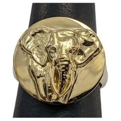 18 Karat Yellow Gold Men's Elephant 2 Tusks Signet Ring