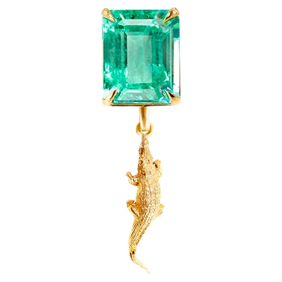 Yellow Gold Mesopotamia Contemporary Pendant Necklace with Emerald For Sale