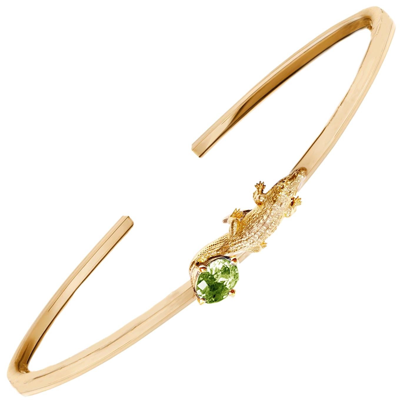 Eighteen Karat Yellow Gold Contemporary Bracelet with Green Sapphire For Sale