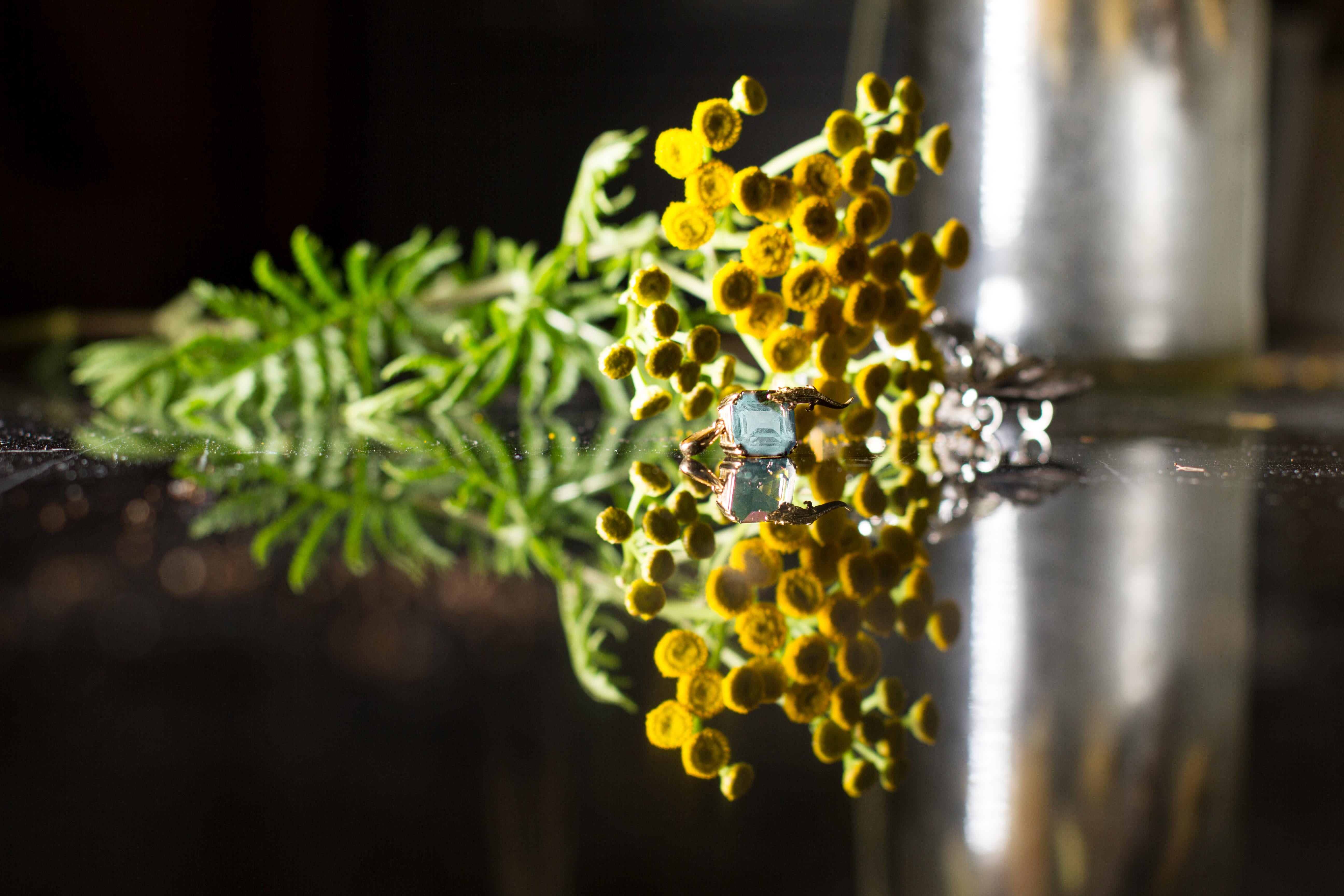 Collier pendentif en or jaune dix-huit carats avec tourmaline Paraiba Neuf - En vente à Berlin, DE