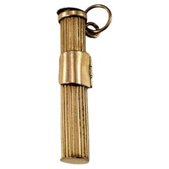 18 Karat Yellow Gold Mezuzah Pendant #19197