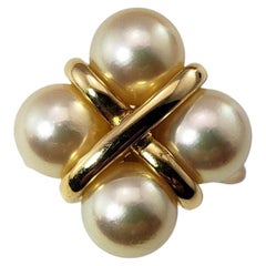Vintage 18 Karat Yellow Gold Mikimoto Pearl Ring