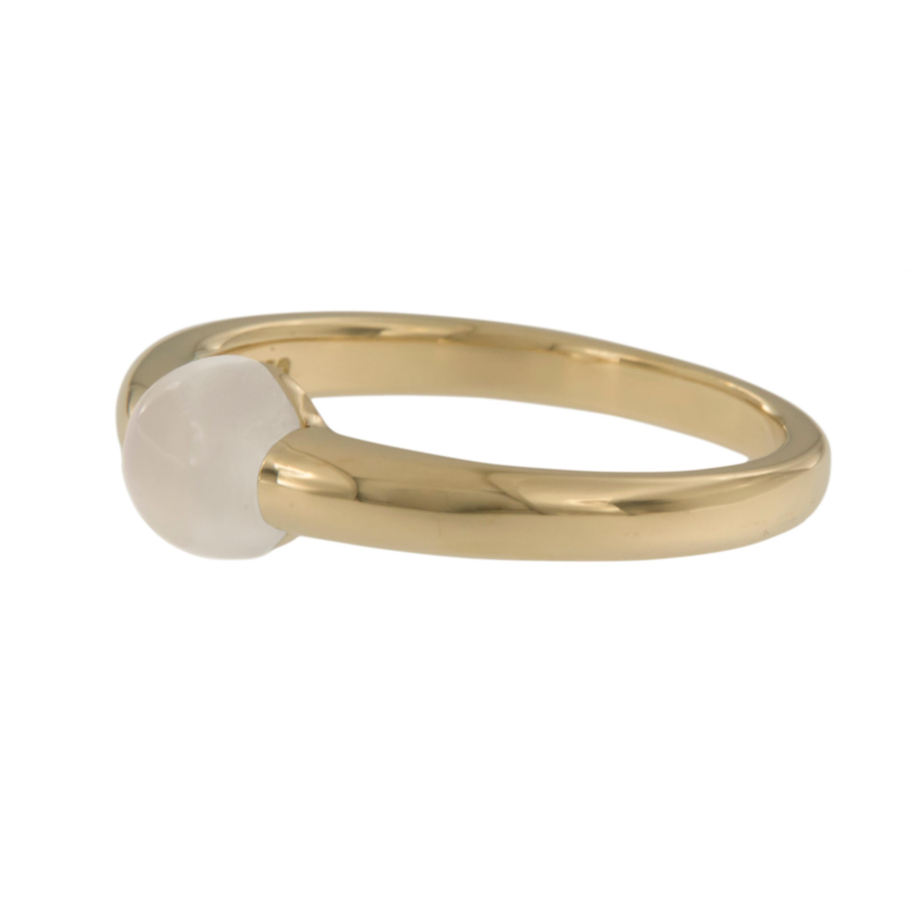 This adorable right hand ring will look perfect on your hand with trending cabochon cut moonstone that has magical shifting blue color. Sleek and classic in design, this size 6.5 is the ring for you. Complimentary signature wrapping & presentation