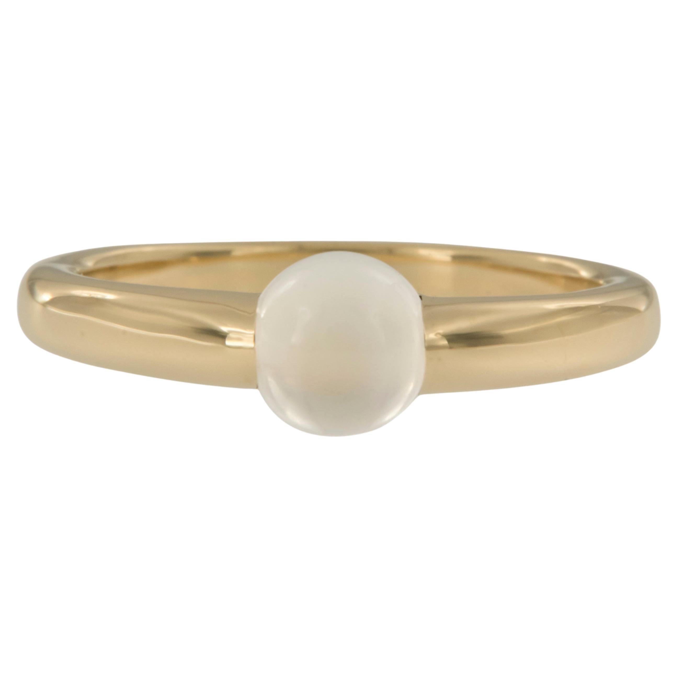 18 Karat Yellow Gold Moonstone Fashion Ring For Sale