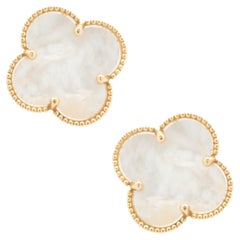 18 Karat Yellow Gold Mother of Pearl Clover Stud Earrings