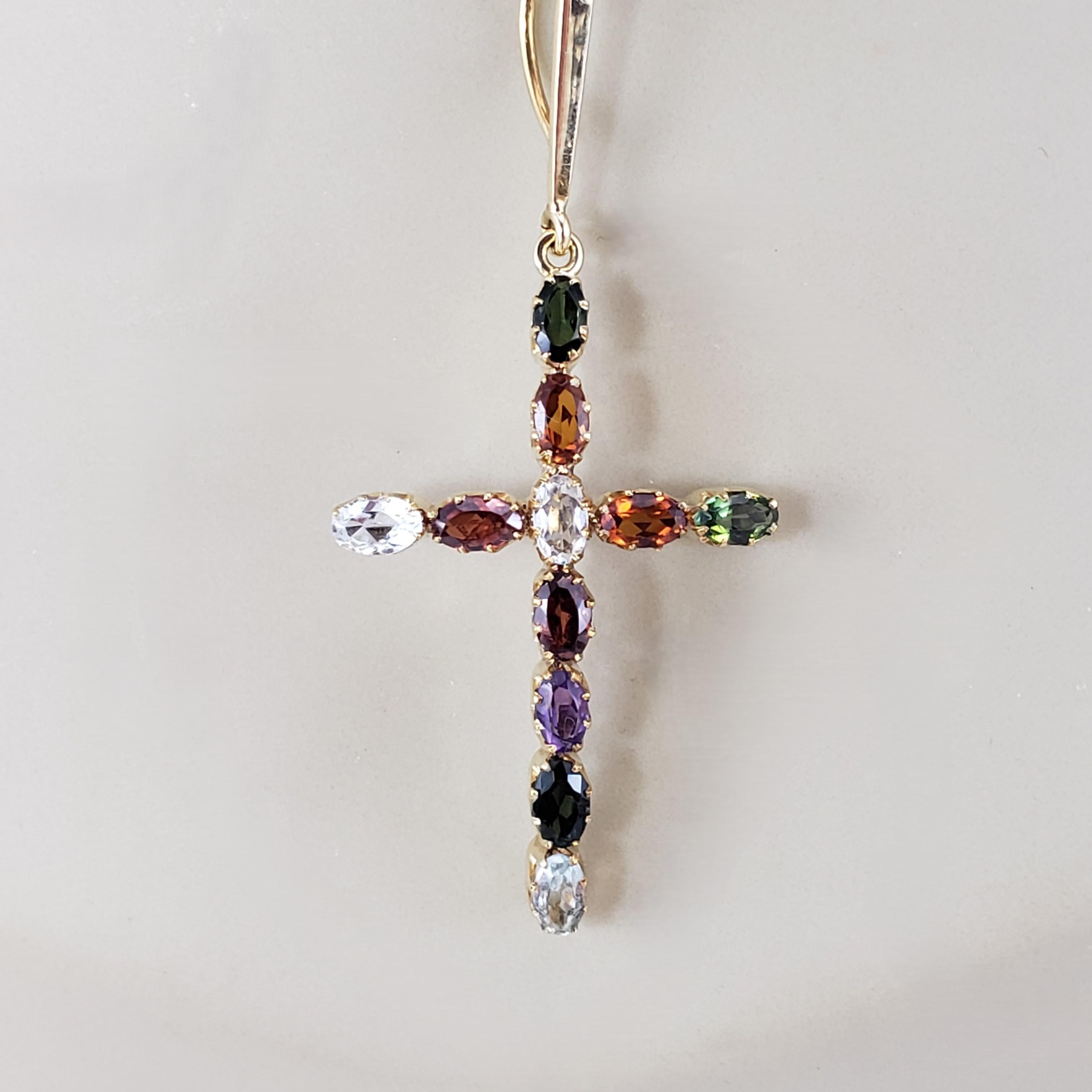 Pendentif croix multi-pierres en or jaune 18 carats  #19738 en vente 2