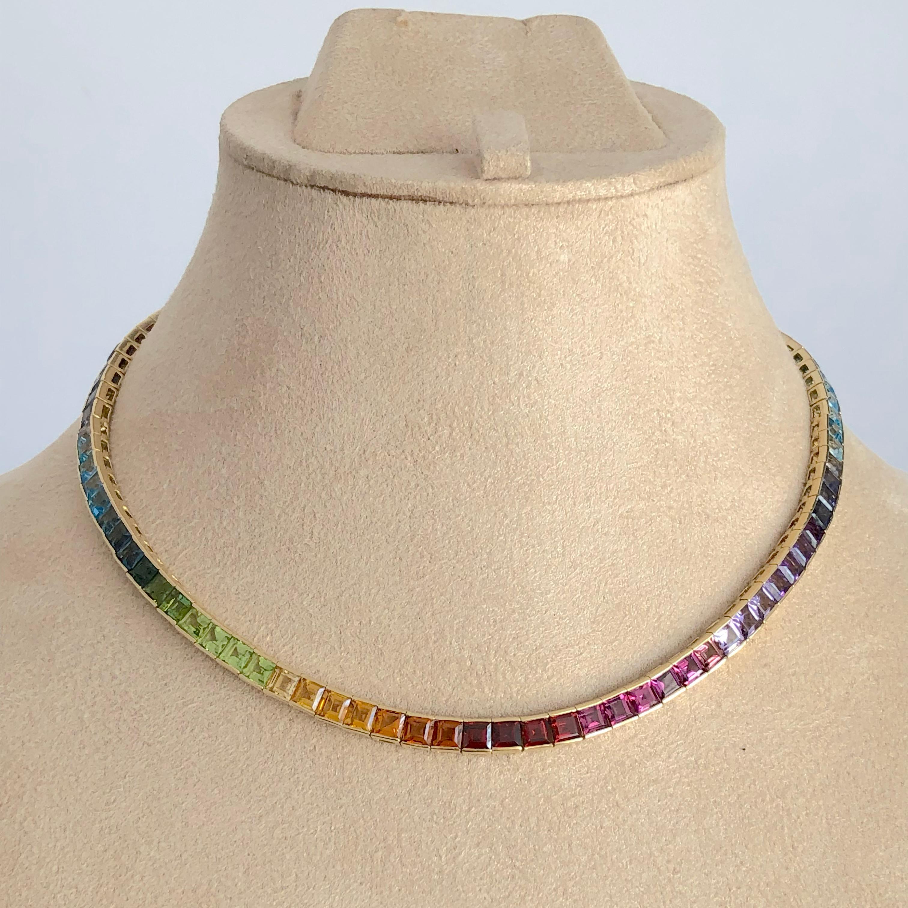 18 Karat Gelbgold Mehrfarbige Regenbogen-Halskette mit natürlichen Edelsteinen (Carréeschliff) im Angebot