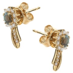 18 Karat Yellow Gold Natural Alexandrite and Diamond Shooting Star Earrings
