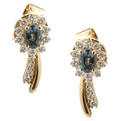 18 Karat Yellow Gold Natural Alexandrite and Diamond Shooting Star Earrings