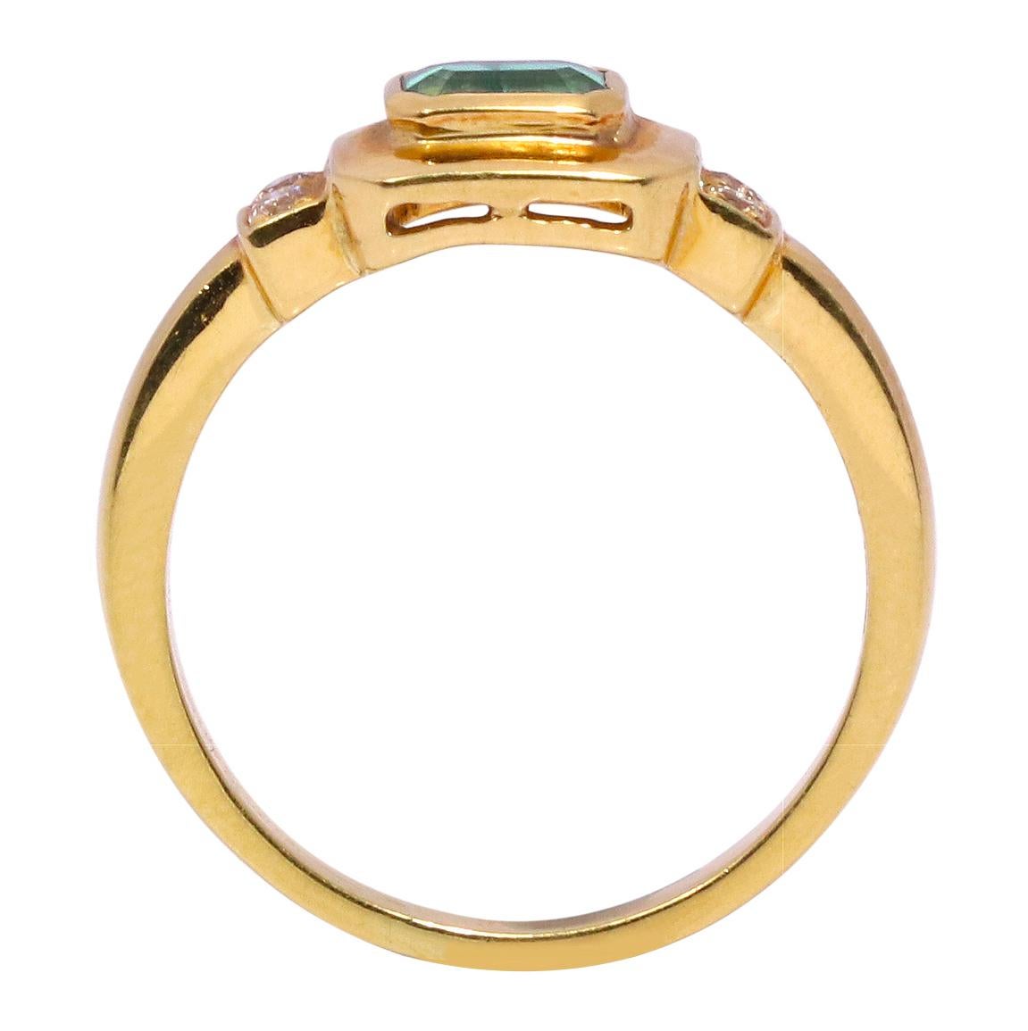 Women's 18 Karat Yellow Gold Natural Emerald and Diamond Art-Deco Style Ring For Sale
