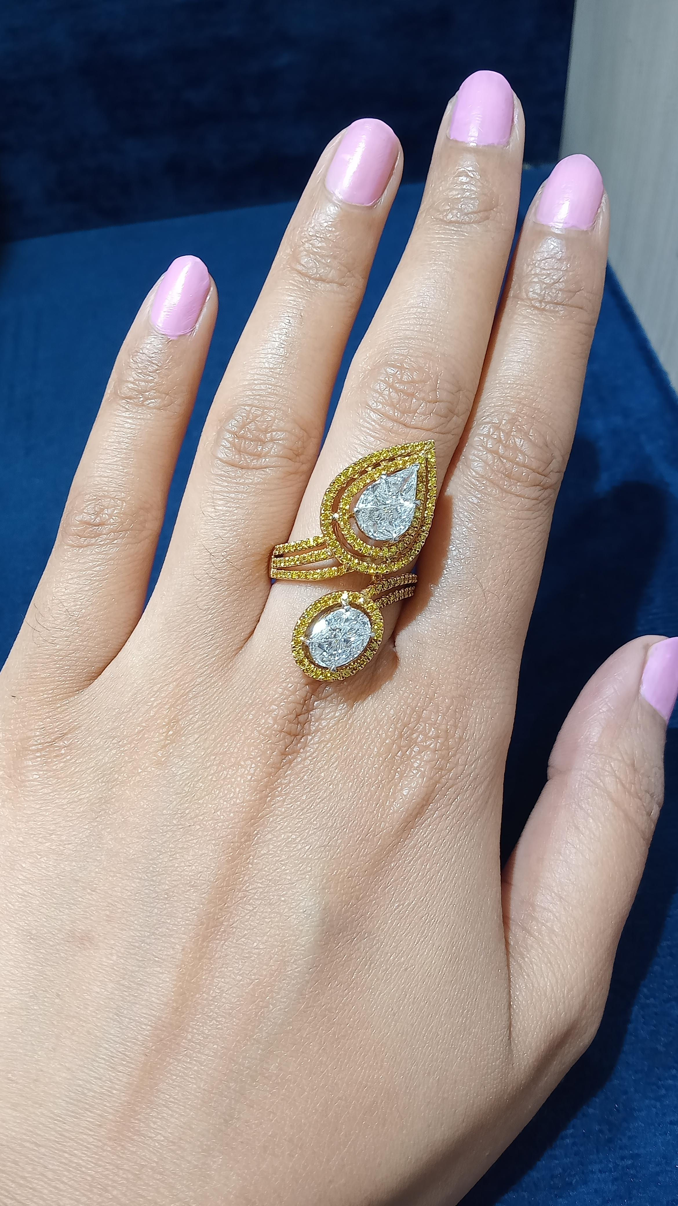 For Sale:  18 Karat Yellow Gold Natural Fancy Yellow Diamond White Diamond Ring 3