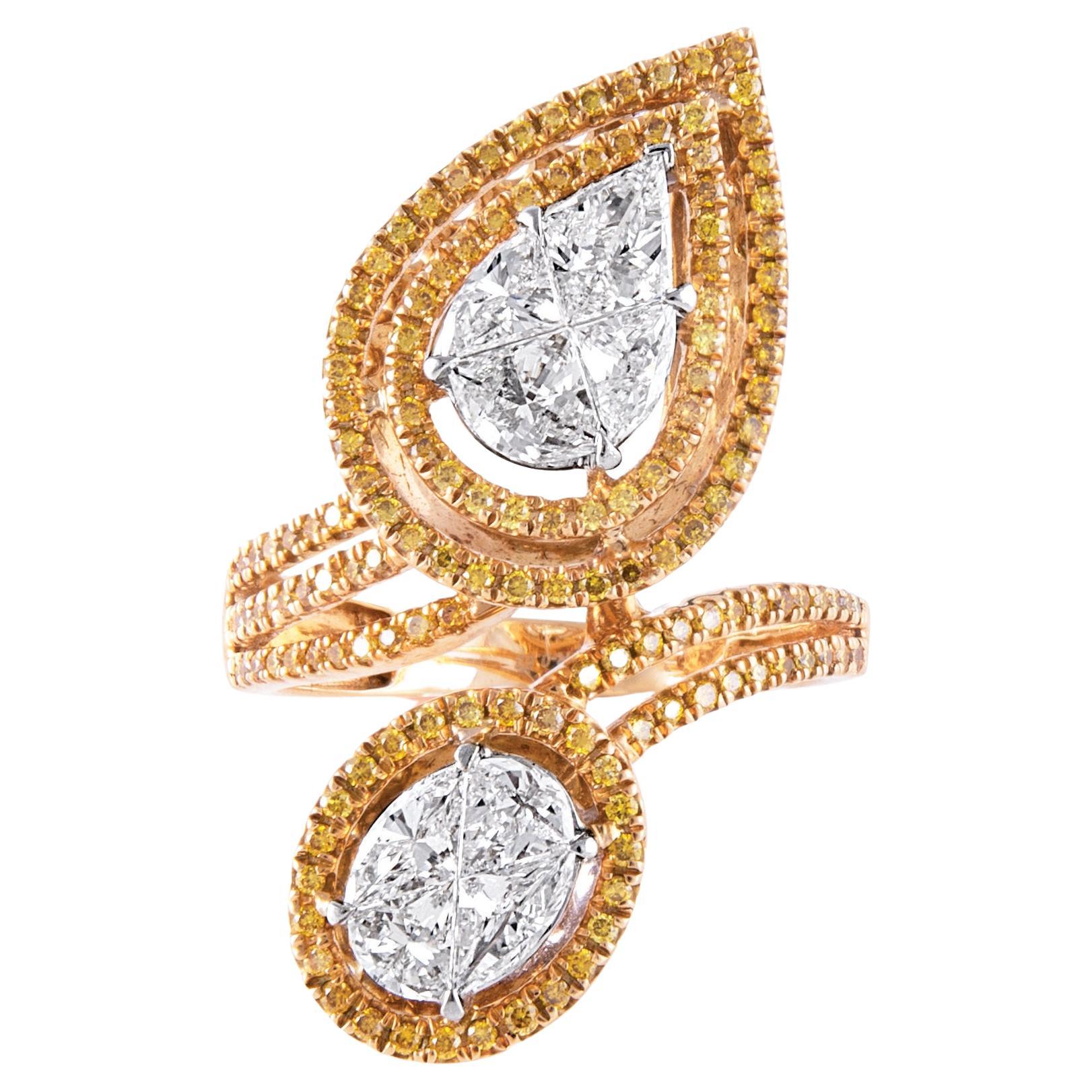 En vente :  Bague en or jaune 18 carats avec diamants blancs et diamants jaunes de couleur naturelle