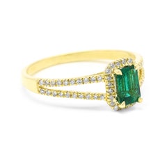 18 Karat Yellow Gold Natural Green Emerald and Diamond Cluster Ring