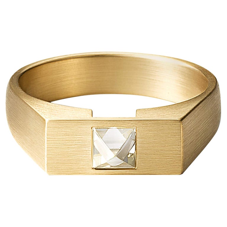 18 Karat Yellow Gold Natural Octahedron Rough Diamond Un-Signet Ring For Sale