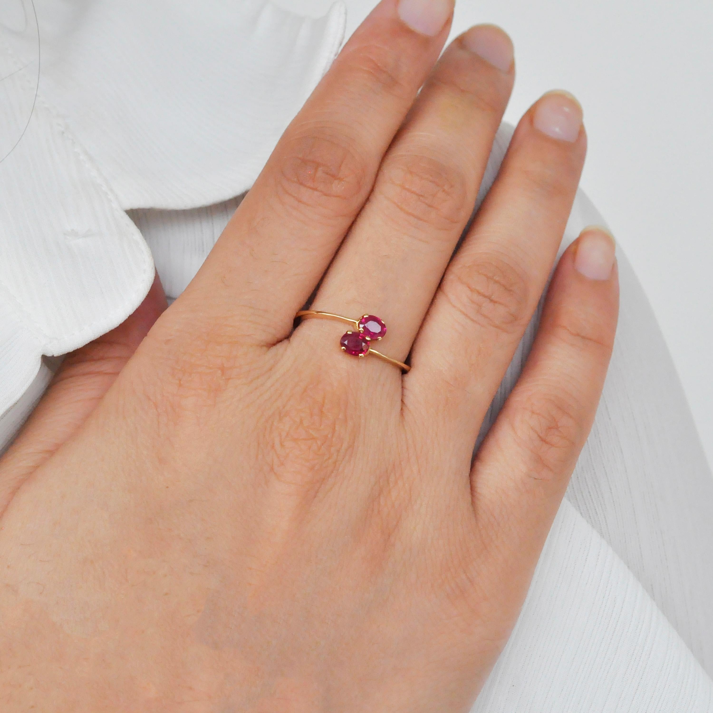 Women's 18 Karat Yellow Gold Natural Ruby Oval Flexible Size Ring For Sale