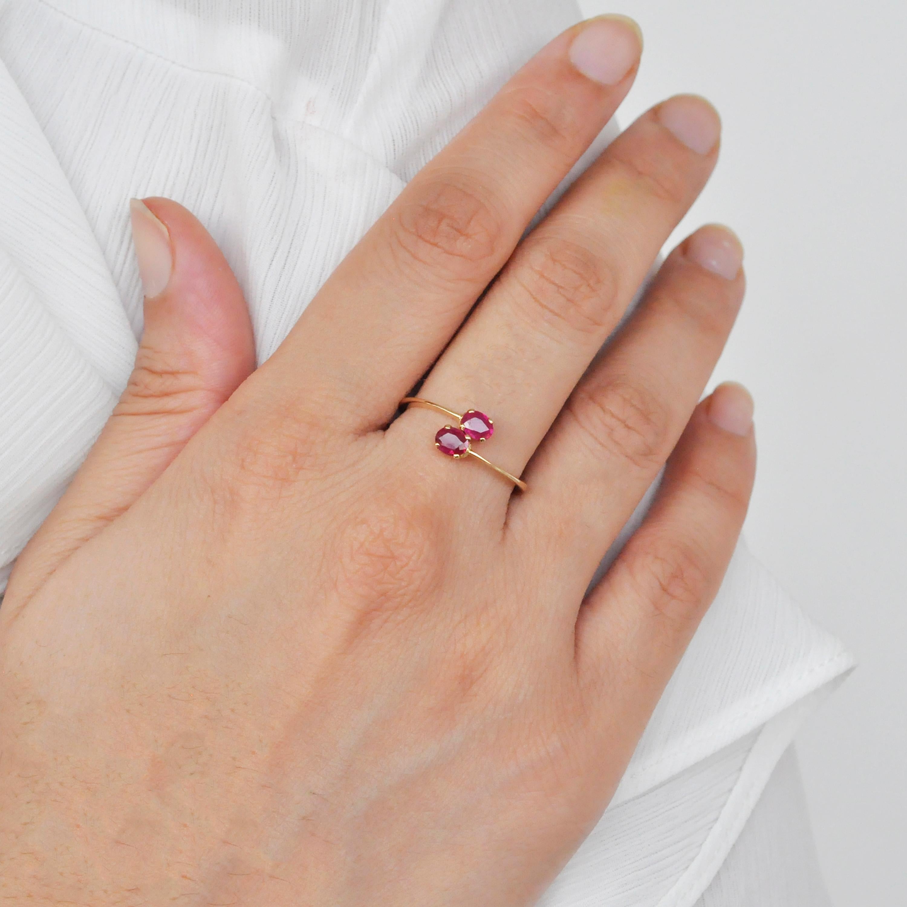 18 Karat Yellow Gold Natural Ruby Oval Flexible Size Ring For Sale 2