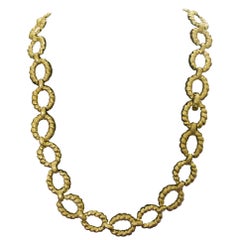 18 Karat Yellow Gold Necklace and Bracelet Combo, circa 1960s