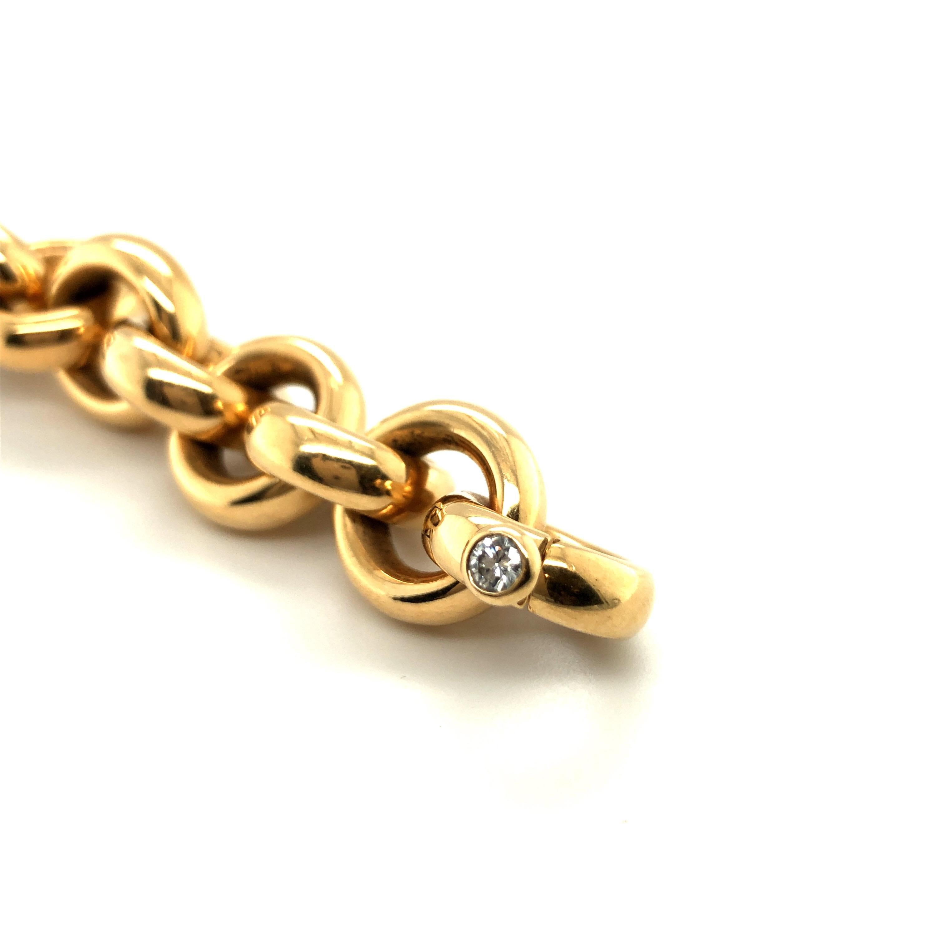 Round Cut 18 Karat Yellow Gold Diamond Necklace by Isabelle Fa