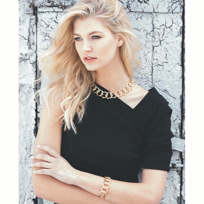 How warm is this contemporary sun design collar necklace from Gemlok of New York? It is expertly crafted in 18k yellow gold with an integrated clasp for seamless wear.  Gemlok was founded in New York city by noted designer, Jean Vitau. Their motto