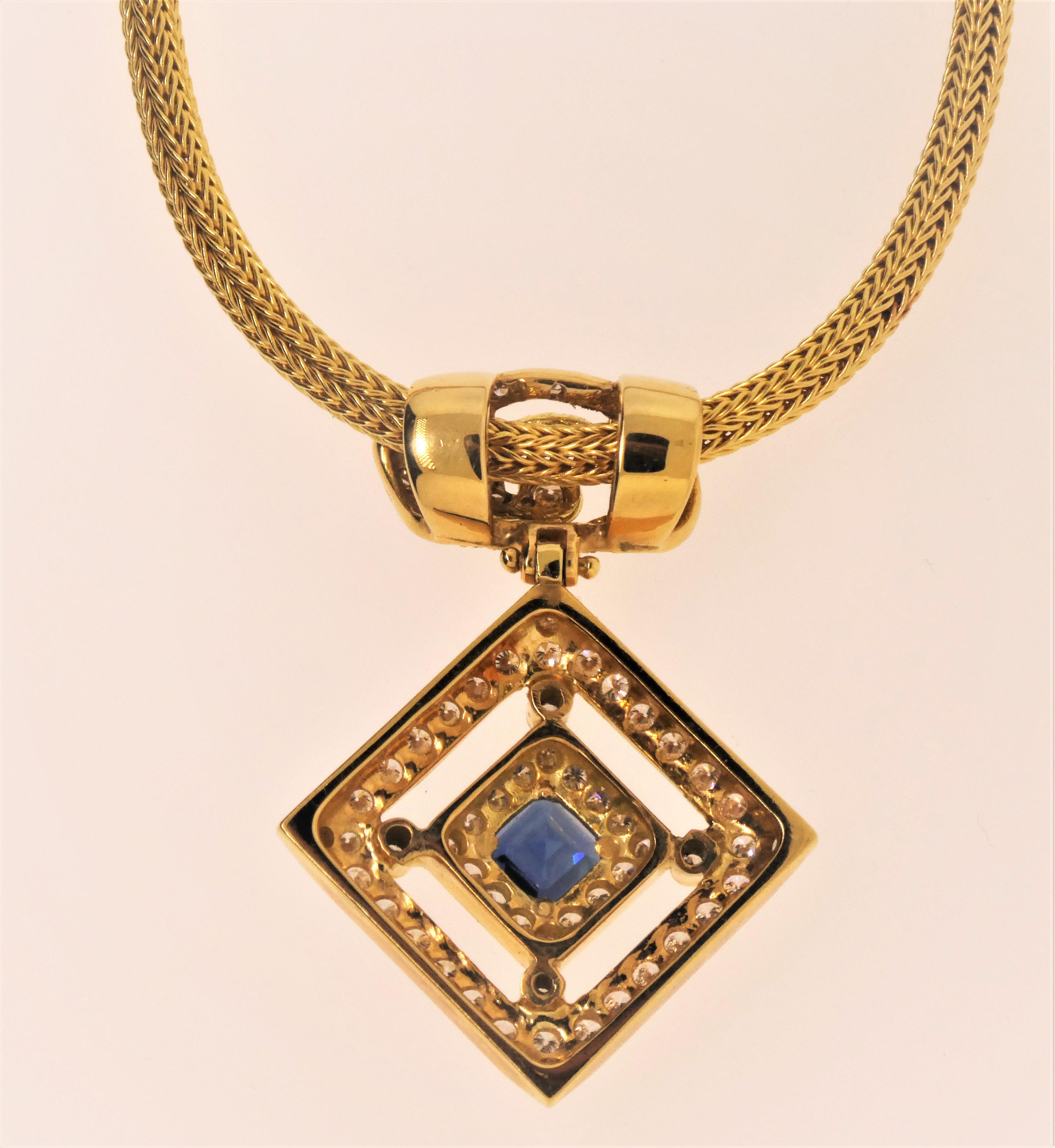 Encased in a beautiful 18 Karat Yellow Gold mounting, Michael Engelhardt has placed a certified 