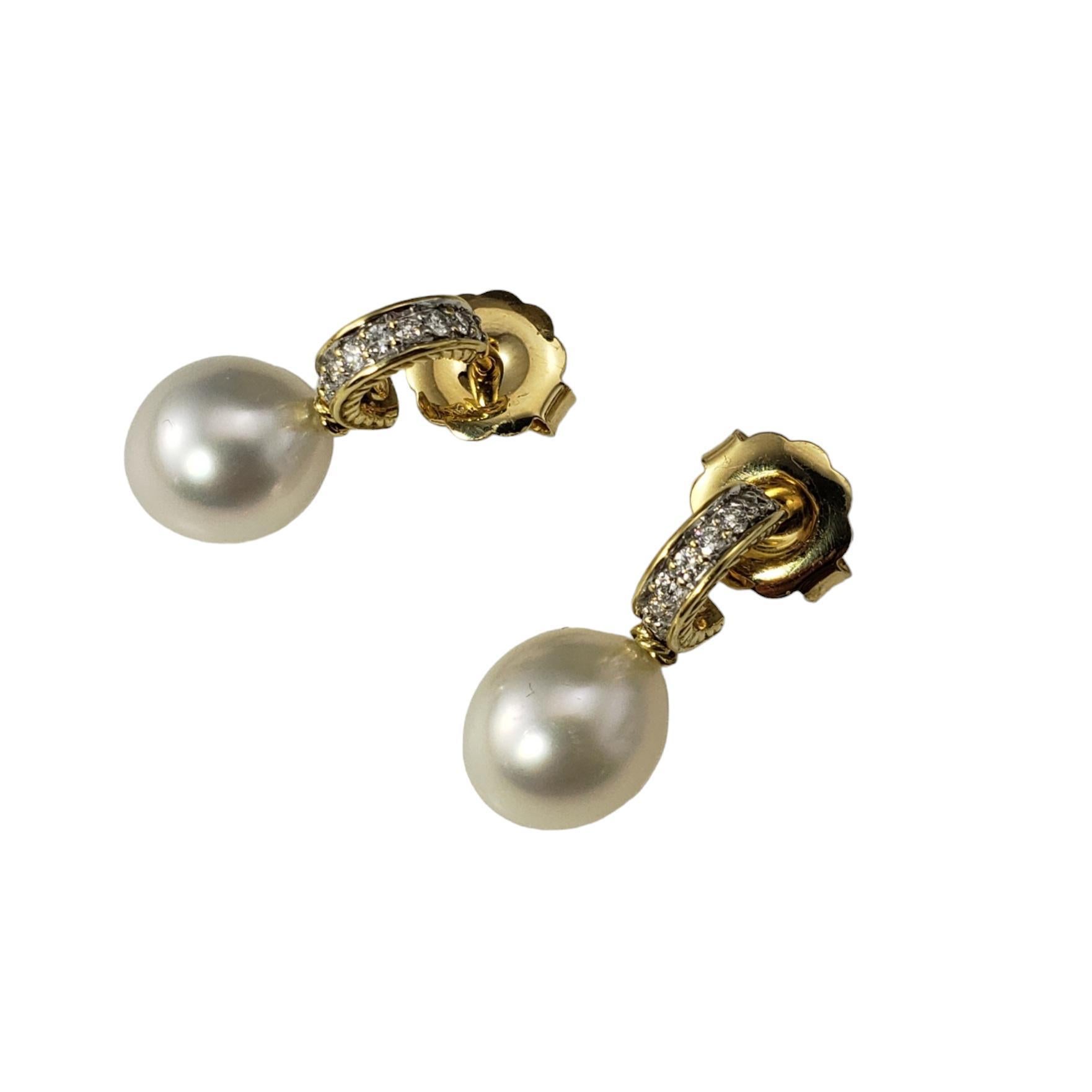 Pendientes colgantes de oro amarillo de 18 quilates con perla oblonga y diamantes #17754 Corte brillante en venta
