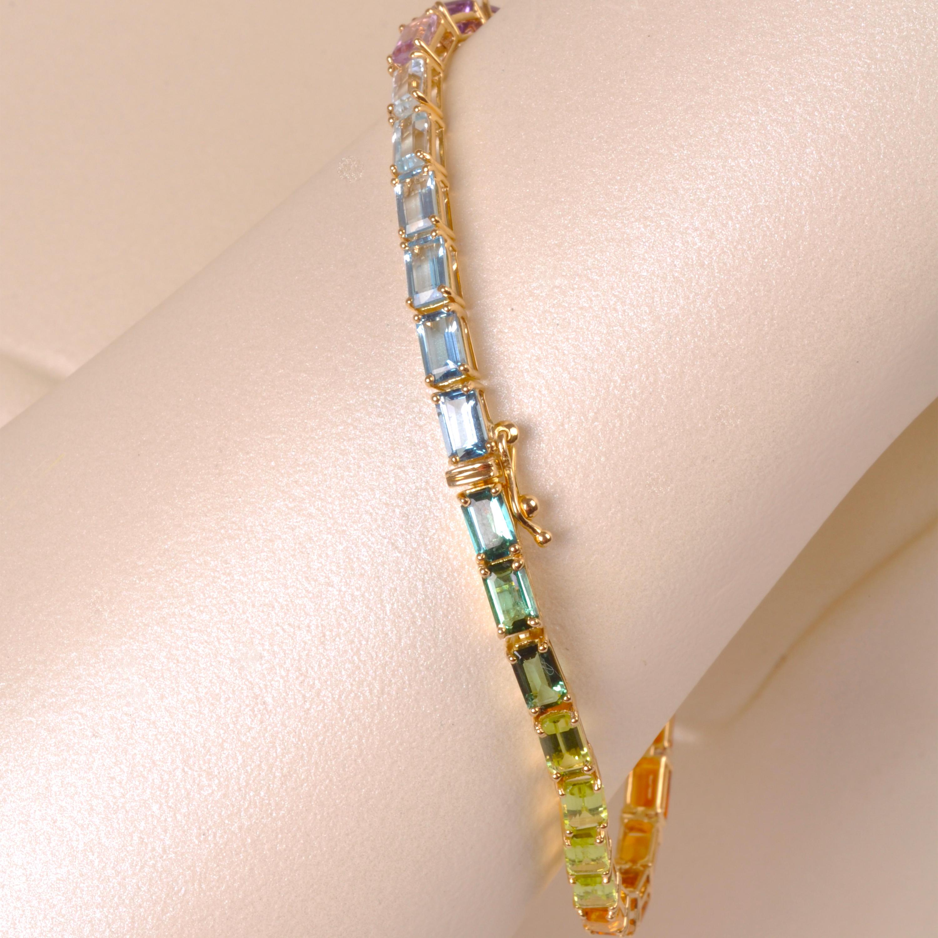 18 Karat Yellow Gold Octagon Rainbow Gemstones Tennis Line Bracelet In New Condition For Sale In Jaipur, Rajasthan
