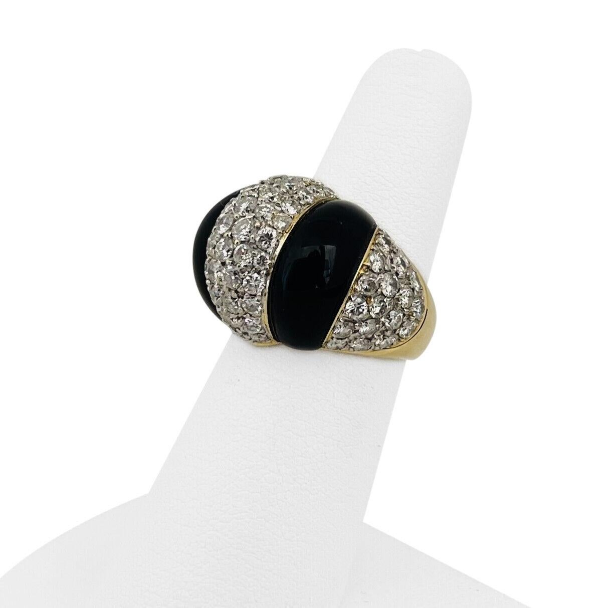 18k Yellow Gold Onyx and 3ct Diamond Bombe Ring Size 5.25

Condition:  Excellent Condition, Professionally Cleaned and Polished
Metal:  18k Gold (Marked, and Professionally Tested)
Weight:  11.7g
Gemstone:  Black Onyx
Diamonds:  3cttw Round