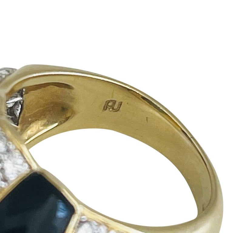 18 Karat Yellow Gold Onyx and Diamond Bombe Ring For Sale at 1stDibs