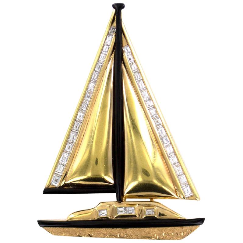 18 Karat Gelbgold Onyx Diamant Segelboot Anhänger Pin